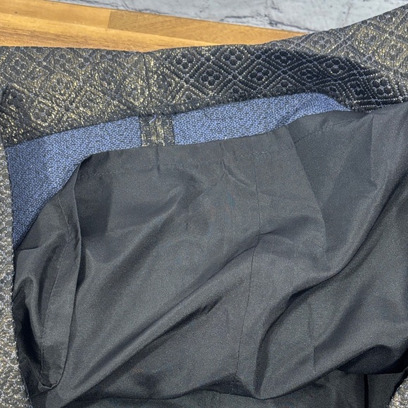 LOFT Elegant Black and Gold Patterned Mini Skirt - Picture 5 of 10